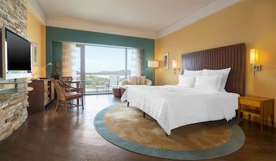 د یولوکس ششان شانگهای ای تریبوت پرتفلیو هتل