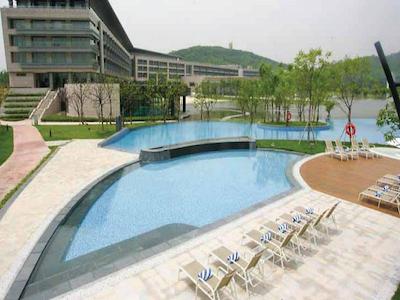 د یولوکس ششان شانگهای ای تریبوت پرتفلیو هتل