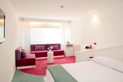 روم مات والنتینا