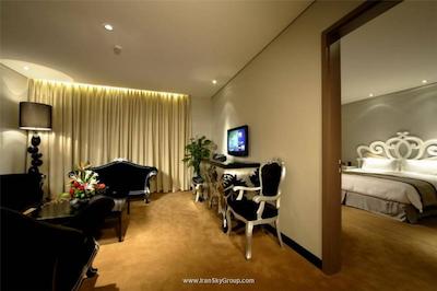 رامادا پارک ساید