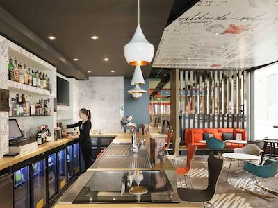 ایبیز لندن اکسسل دکلاندز هتل