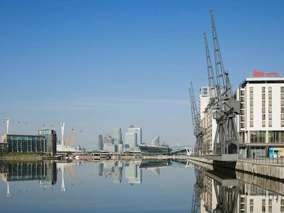 ایبیز لندن اکسسل دکلاندز هتل