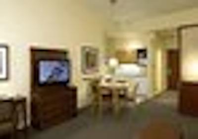 ل اسکوار فیلیپز هتل اند سویتز