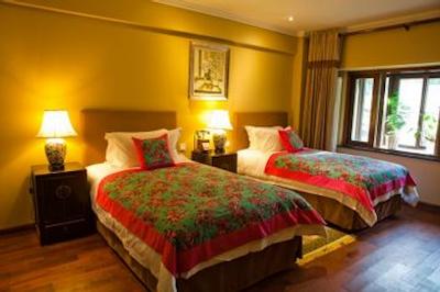 رد وال گاردن