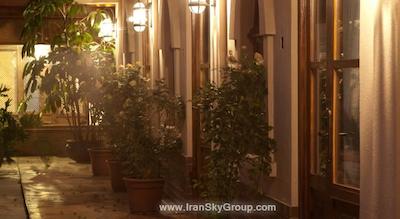 رد وال گاردن