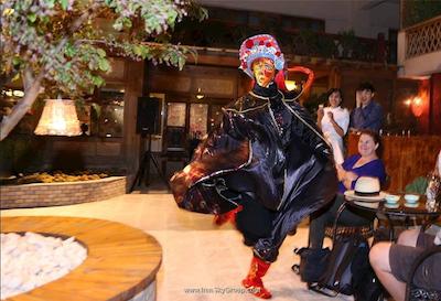 رد وال گاردن