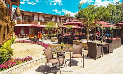 رد وال گاردن