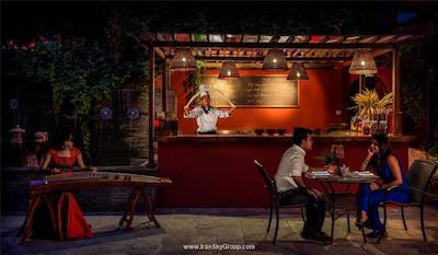 رد وال گاردن