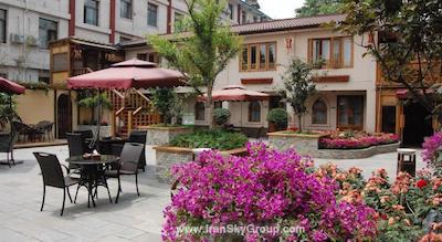 رد وال گاردن