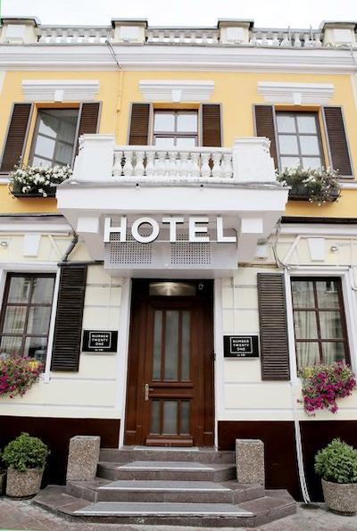 نومبر 21 بای دبی