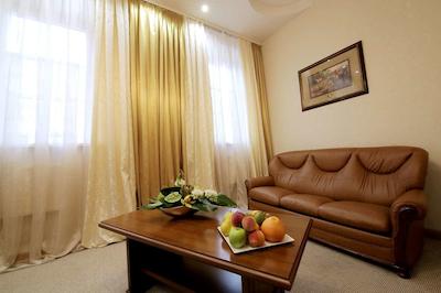 نومبر 21 بای دبی