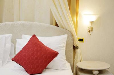 نومبر 21 بای دبی