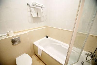 نومبر 21 بای دبی