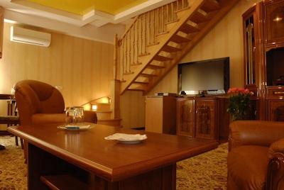 نومبر 21 بای دبی