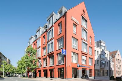 بست وسترن هتل ام استراسبرجر تر