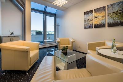 بست وسترن هتل ام استراسبرجر تر