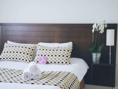 هتل مرکور انجرز لاک د مین