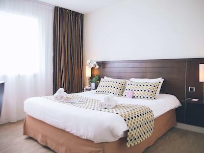 هتل مرکور انجرز لاک د مین