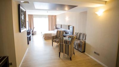 هتل پارلیامنت