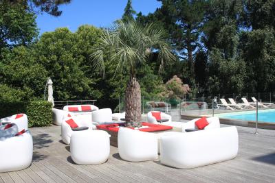 هتل مرکور بردیوکس لاک