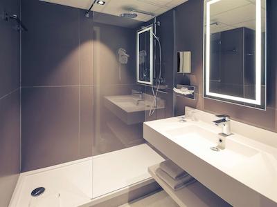 هتل مرکور بلویز سنتر