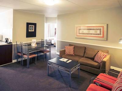 مرکور نلسپرویت هتل