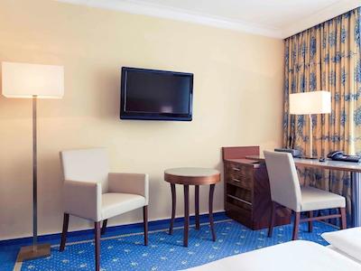 مرکور پارختل کرفلدر هف