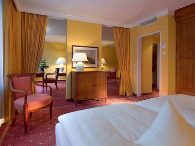 مرکور پارختل کرفلدر هف