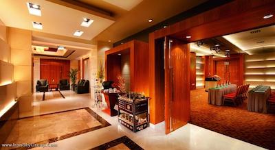 سان ورلد داینستی