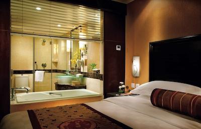 سان ورلد داینستی