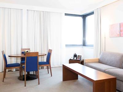 نوتل گرنبل سنتر