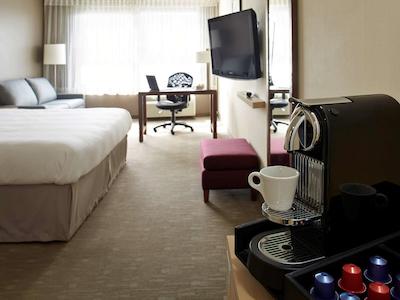 نوتل منتریل آیرپرت