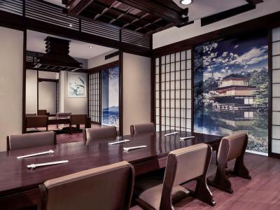 مرکور کنونشن سنتر انکل