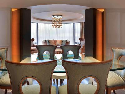 مرکور کنونشن سنتر انکل