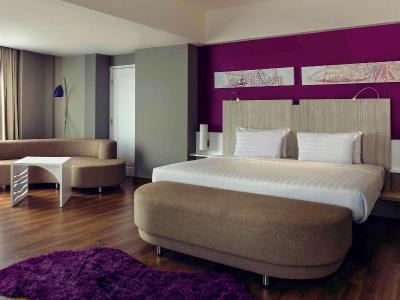 مرکور کنونشن سنتر انکل