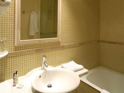 مرکور انتیبز سُفیا انتیپلیز