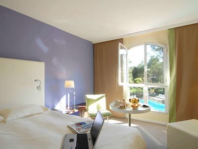 مرکور انتیبز سُفیا انتیپلیز