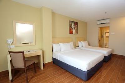 مترو هتل کی ال سنترال