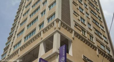 مترو هتل بوکیت بینتانگ