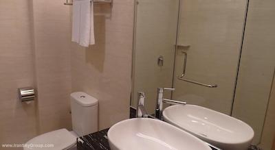 مترو هتل بوکیت بینتانگ