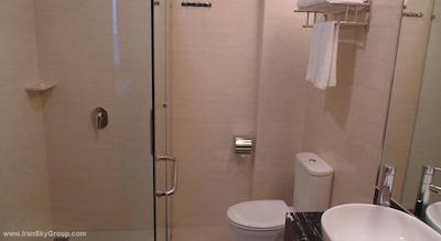 مترو هتل بوکیت بینتانگ