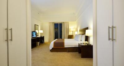 پی‌ ان‌ بی پردانا هتل اند سوئیتس آن د پارک