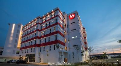 تیون هتل داون تاون کوالالامپور