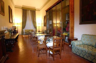 پالازو مانانی فرنی