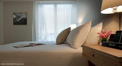 لانسون پلیس بوکیت سلون سرویسد رزیدنسز