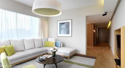 لانسون پلیس بوکیت سلون سرویسد رزیدنسز