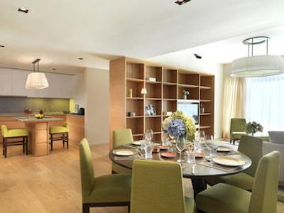 لانسون پلیس بوکیت سلون سرویسد رزیدنسز