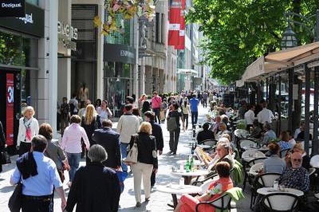 کورتیارد دوسلدرف اسیسترن