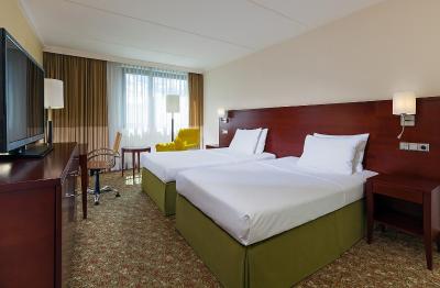 کورتیارد دوسلدرف اسیسترن