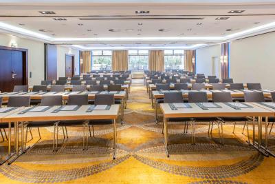 کورتیارد دوسلدرف اسیسترن